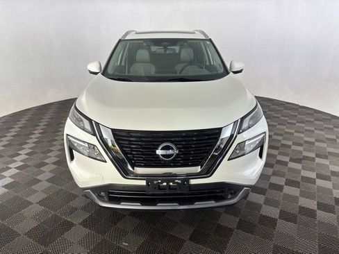 Certified 2022 Nissan Rogue SL w/ SL Premium Package AWD/4WD image 2
