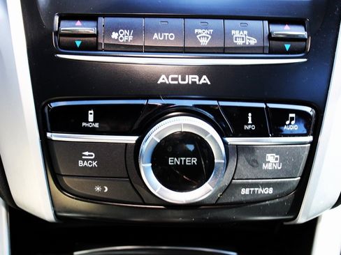 Used 2017 Acura TLX image 19