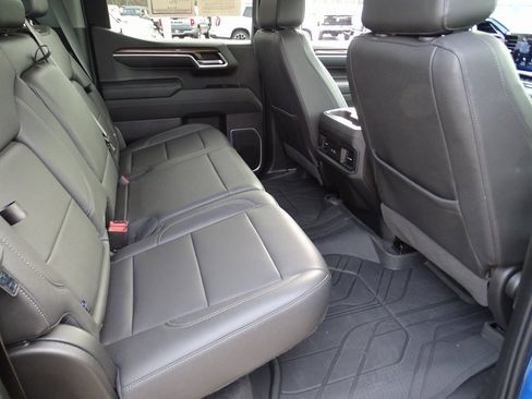 Used 2022 Chevrolet Silverado 1500 RST w/ Rally Edition image 10