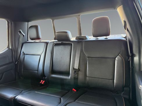 Used 2025 Ford F150 Lariat w/ Equipment Group 501A Mid image 18