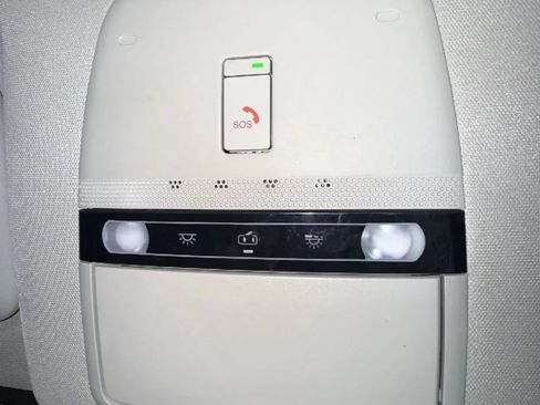 Used 2024 Nissan Ariya FWD image 30