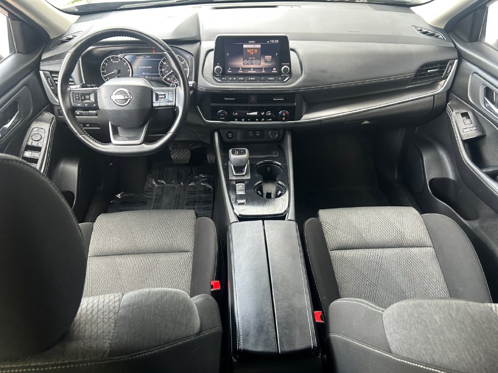 Used 2025 Nissan Rogue SV FWD image 20