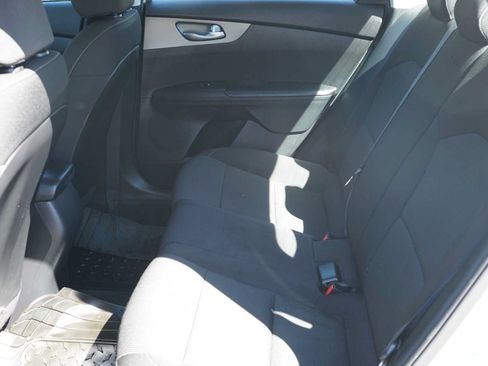 Used 2021 Kia Forte LXS FWD image 20