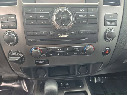 Used 2015 Nissan Armada SV AWD/4WD image 16