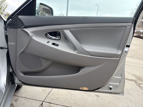 Used 2008 Toyota Camry LE image 28