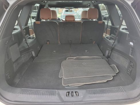 Certified 2023 Lincoln Aviator Reserve w/ Elements Package Plus image 38