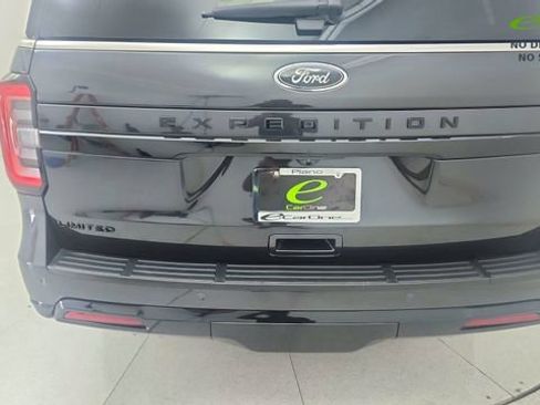 Used 2023 Ford Expedition Limited RWD image 11