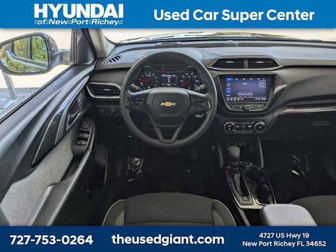 Used 2023 Chevrolet TrailBlazer LT w/ Convenience Package image 17