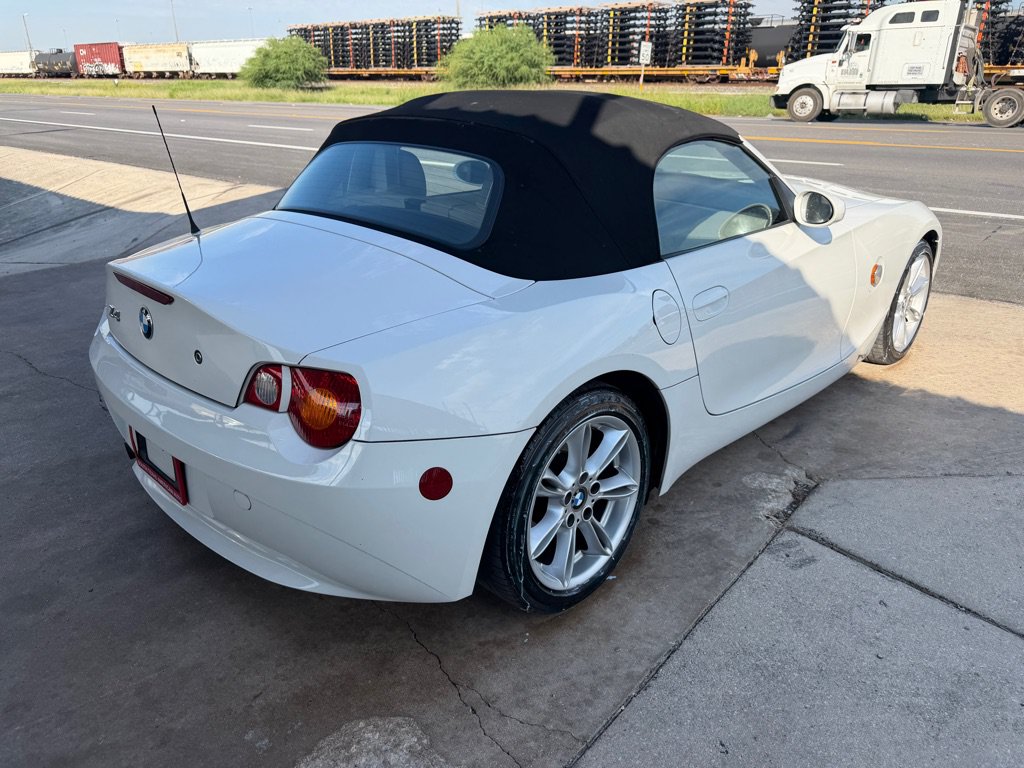 Used 2004 BMW Z4 3.0i RWD image 26