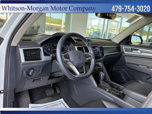 Used 2023 Volkswagen Atlas SE w/ Panoramic Sunroof Package FWD image 11