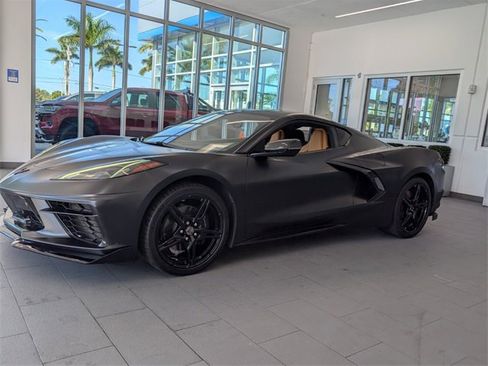 Used 2022 Chevrolet Corvette Stingray Preferred Cpe w/ Chrome Exterior Badge Package image 3