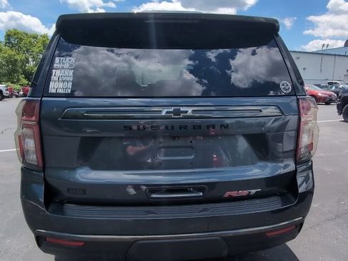 Used 2021 Chevrolet Suburban RST AWD/4WD image 2