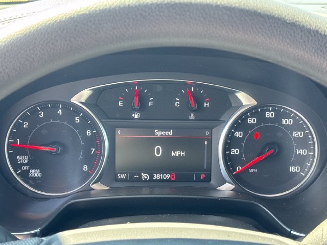 Used 2025 Chevrolet Blazer LT FWD image 17