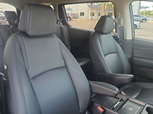 Certified 2025 Honda Odyssey EX-L image 27