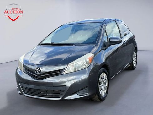Used 2014 Toyota Yaris L image 1