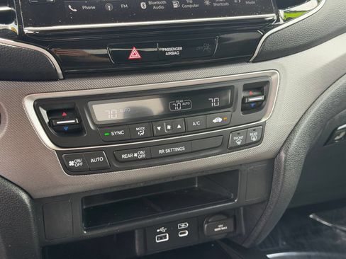 Used 2024 Honda Ridgeline Sport image 21