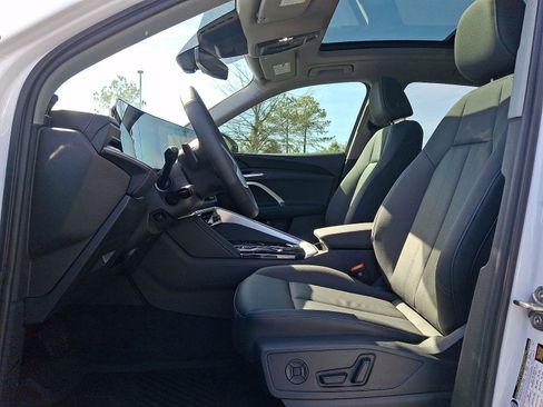 New 2025 Audi Q5 Premium image 10