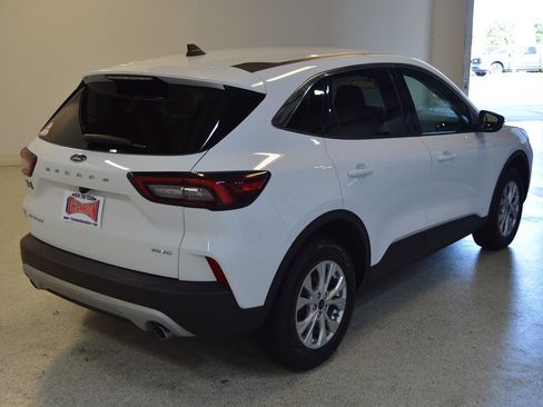 Used 2024 Ford Escape Active image 3