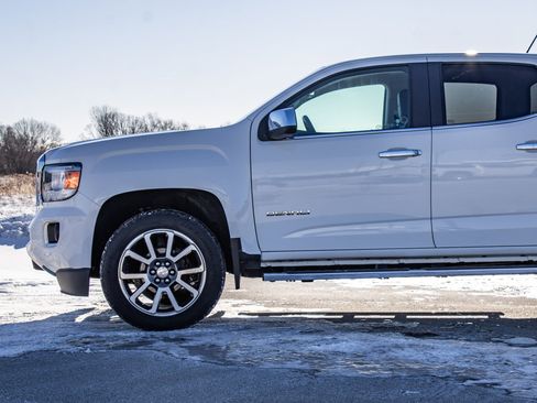 Used 2020 GMC Canyon Denali image 40