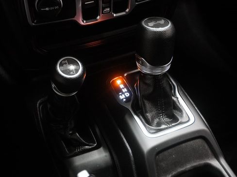 Certified 2023 Jeep Wrangler Sport image 29