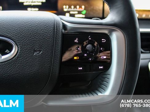 Used 2025 INFINITI QX80 Luxe image 26