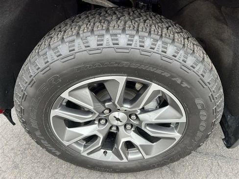 Certified 2024 Chevrolet Silverado 1500 RST image 23