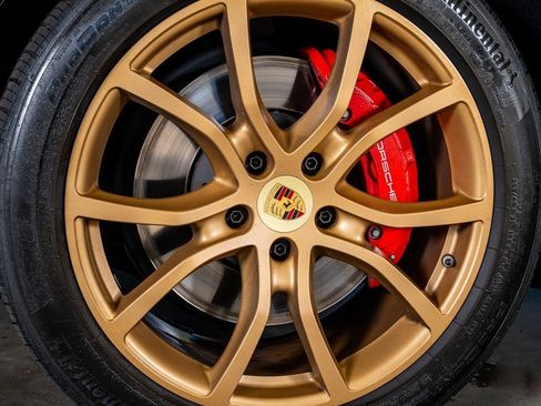 Used 2023 Porsche Cayenne GTS image 10