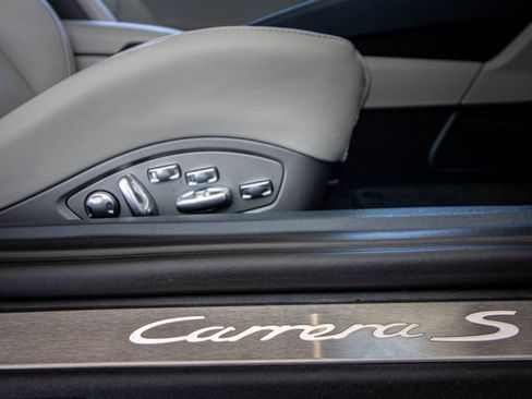 Used 2017 Porsche 911 Carrera S image 21