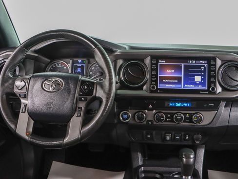 Used 2023 Toyota Tacoma TRD Sport image 18