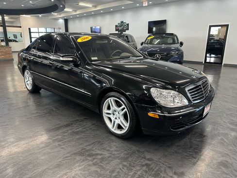 Used 2006 Mercedes-Benz S 500 4MATIC image 3
