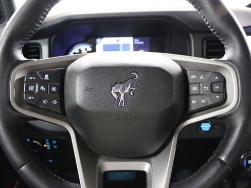 Used 2024 Ford Bronco Badlands image 23