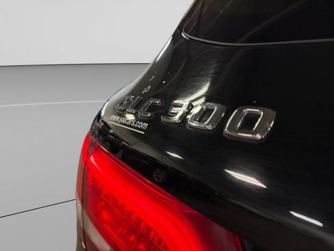 Used 2016 Mercedes-Benz GLC 300 4MATIC w/ Multimedia Package image 44