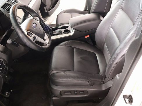 Used 2015 Ford Explorer XLT w/ Equipment Group 202B image 12