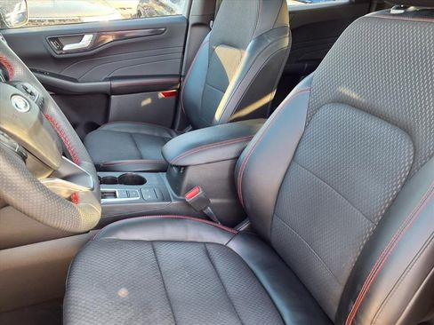 Used 2023 Ford Escape ST-Line Select image 3
