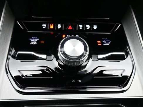 New 2026 Jeep Grand Wagoneer 4WD image 32