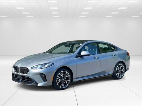 Used 2025 BMW 228i xDrive AWD/4WD image 3