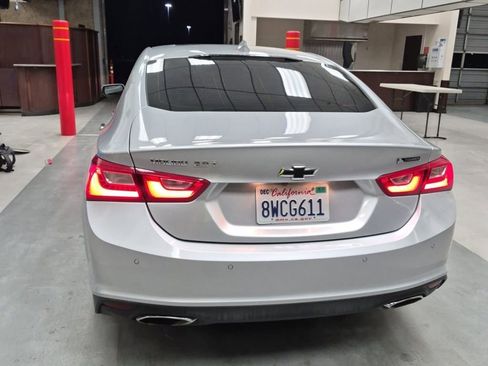 Used 2017 Chevrolet Malibu Premier w/ Premier Sun and Wheel Package image 9
