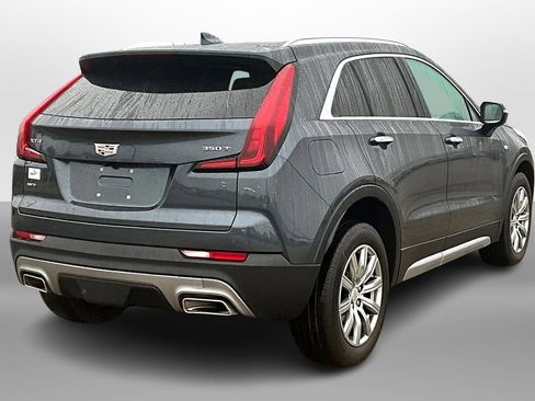 Used 2021 Cadillac XT4 Premium Luxury image 11