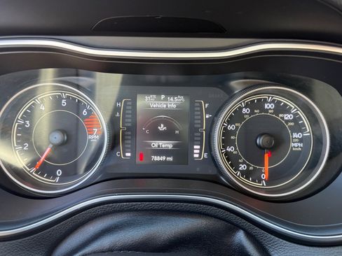 Used 2020 Jeep Cherokee Latitude AWD/4WD image 29