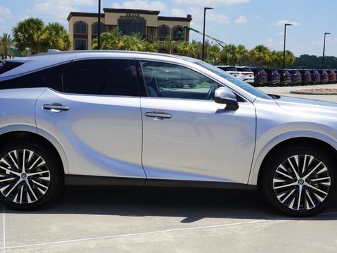 Certified 2025 Lexus RX 350 Premium Plus w/ Accessory Package (Z1) FWD image 4
