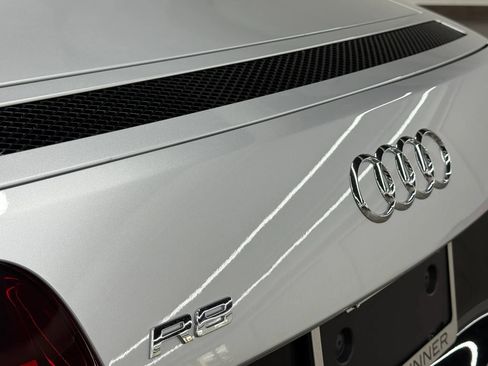 Used 2012 Audi R8 V10 AWD/4WD image 12