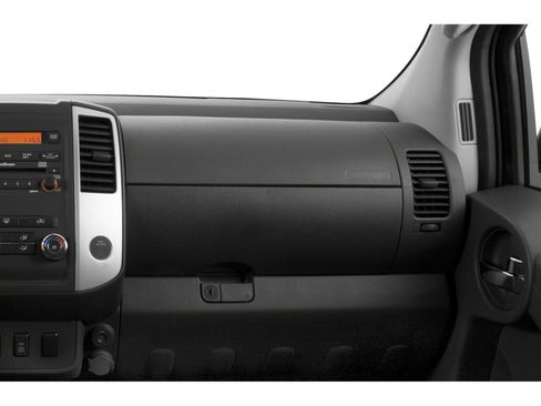 Used 2015 Nissan Xterra PRO-4X AWD/4WD image 12
