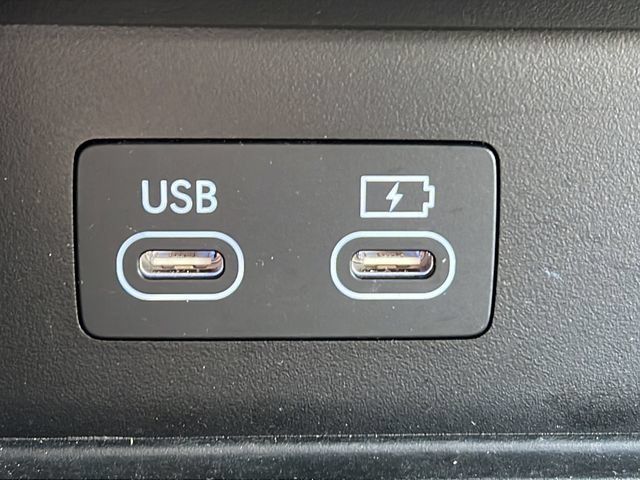 Certified 2025 Genesis GV80 2.5T Select AWD/4WD image 19
