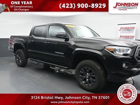 Used 2023 Toyota Tacoma SR5 AWD/4WD image 1