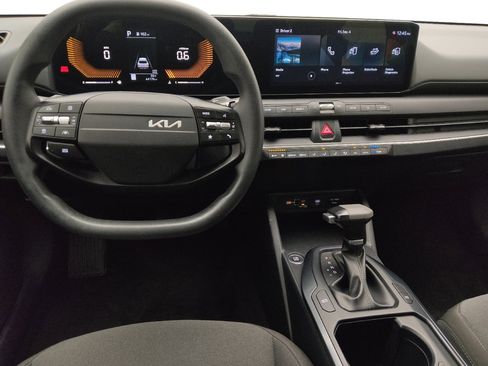 Used 2025 Kia K4 FWD image 22