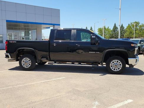 Used 2025 Chevrolet Silverado 2500 LT w/ Convenience Package AWD/4WD image 12