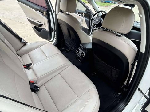 Used 2018 Kia Stinger Premium image 24