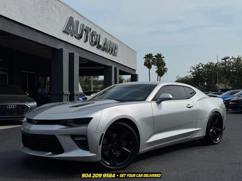Used 2018 Chevrolet Camaro SS RWD image 1