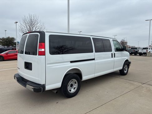 Used 2025 Chevrolet Express 3500 LT w/ LT Preferred Equipment Group image 4