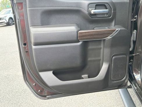 Used 2021 Chevrolet Silverado 1500 LT Trail Boss w/ Convenience Package II AWD/4WD image 21
